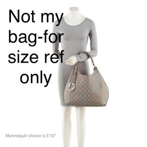 Louis Vuitton Carmel bag in Mahina calfskin leather LIMITED EDITION